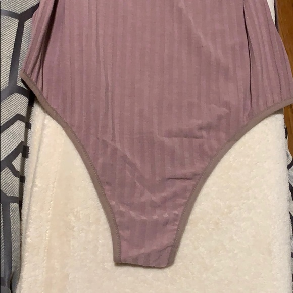LAST 1️⃣ 🏷 😍 Lavender Bodysuit 😍 - Picture 3 of 3